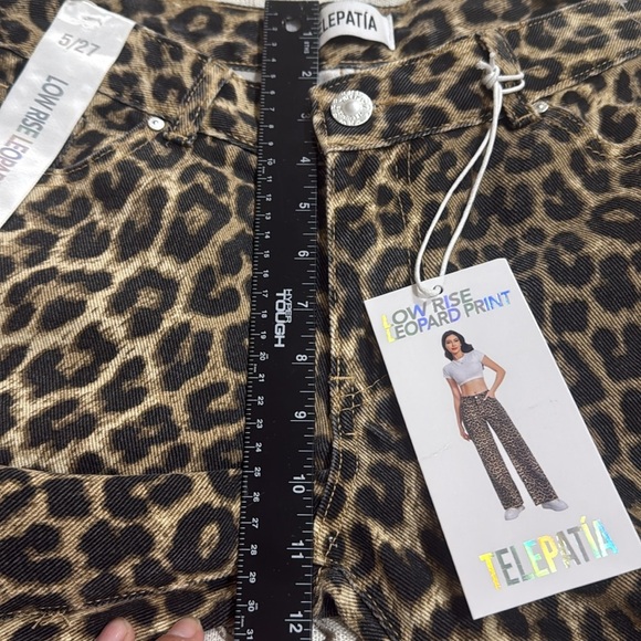 (Q) NWT TELEPATHY -Leopard Print Low Rise Wide Leg Jeans in BrownWomen's,Sz 5/27 - Picture 9 of 12